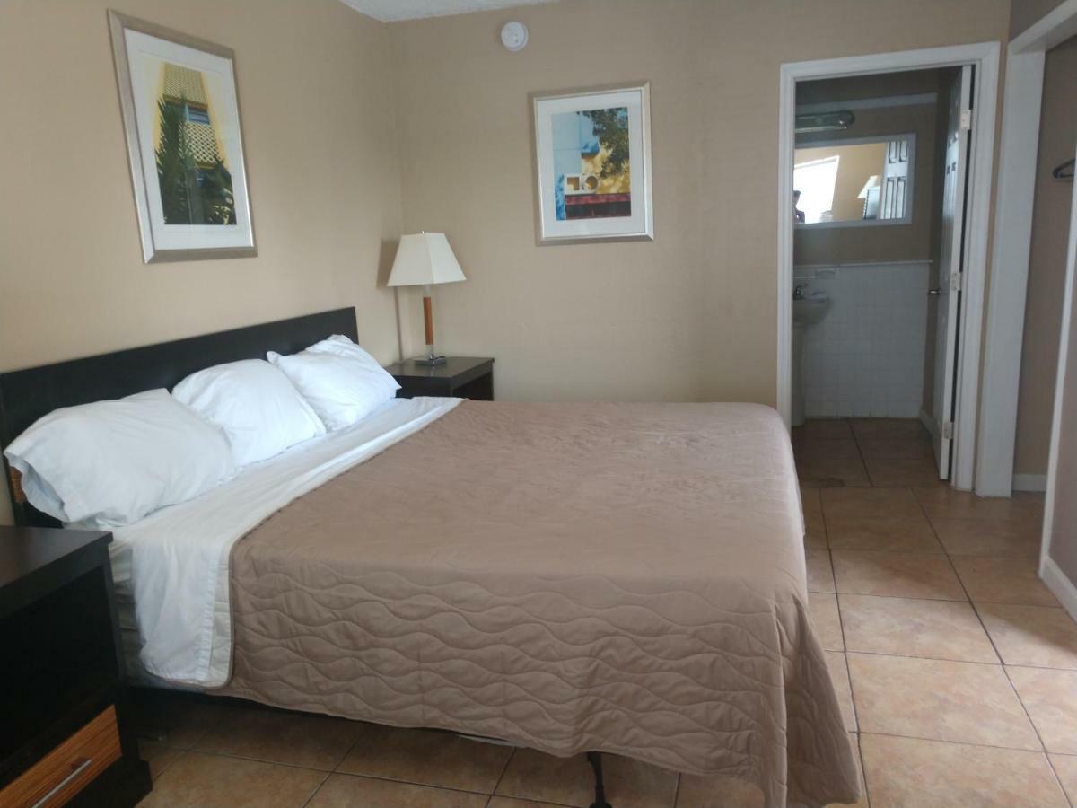 Executive Economy Lodge Pompano Beach Exterior photo
